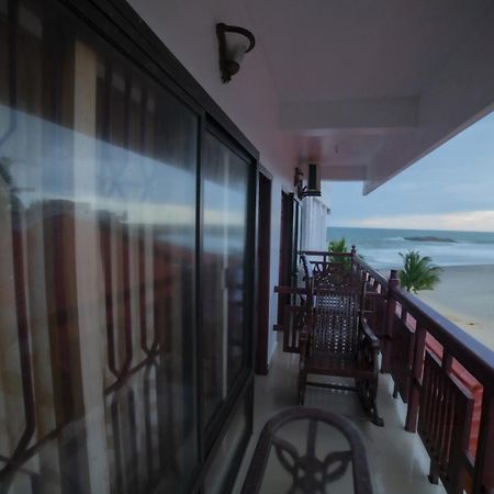 Tippys Beach Resort Kovalam Kültér fotó